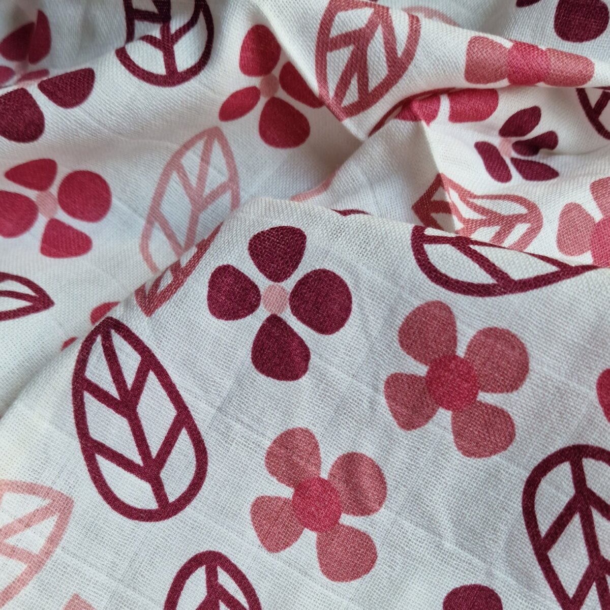 Muslin Swaddle Sheets Leaf Print & Polka - Image 4
